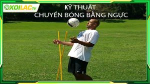 Kỹ thuật chuyền bóng bằng ngực là gì?