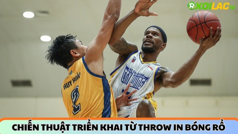 tình huống throw in bóng rổ